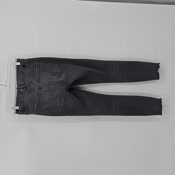 Good American Good Curve Skinny Cropped Raw Hem Womens Jean's Gray Size 4/27 - Picture 4 of 8